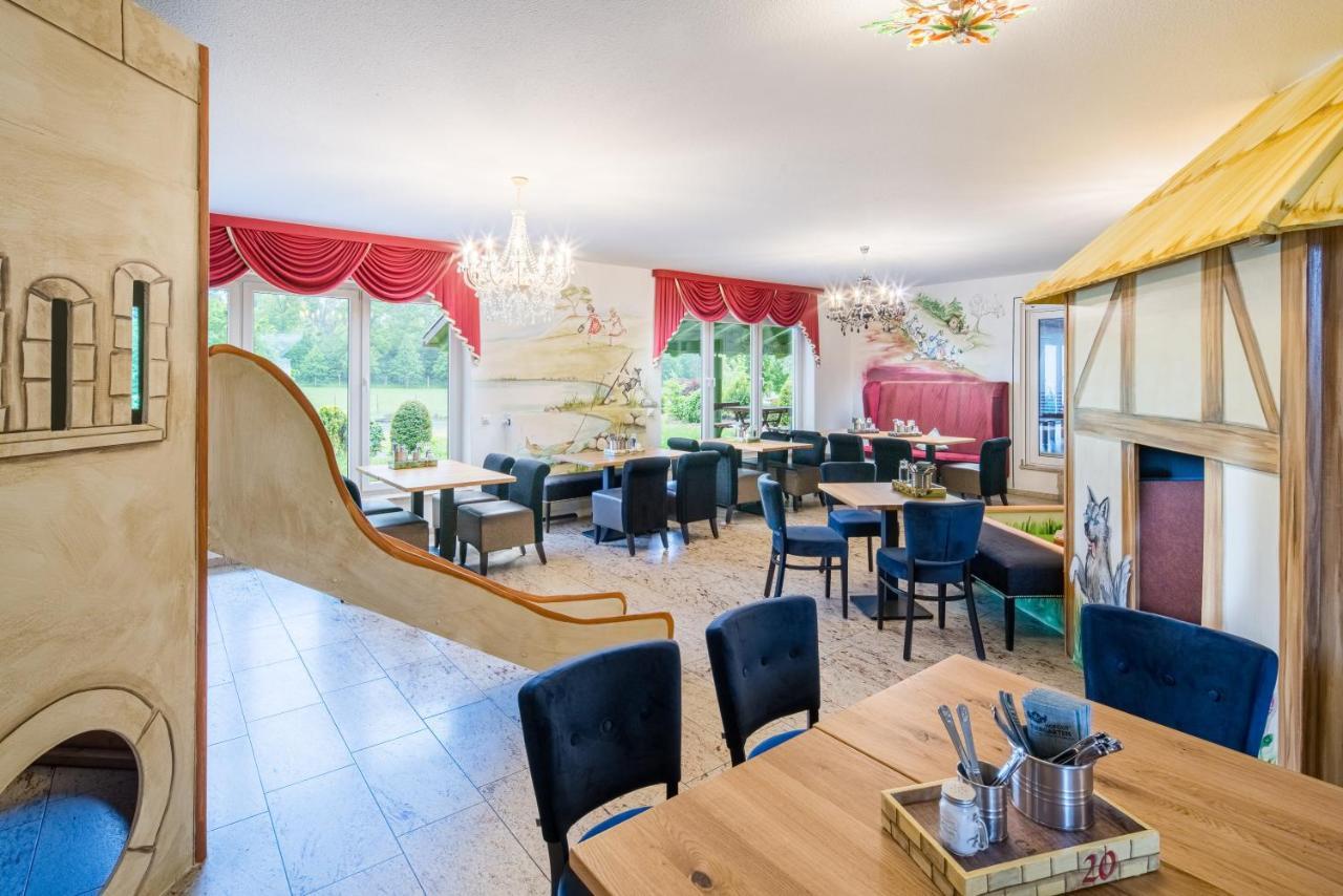Hotel Hofgut Tiergarten เอาเล็นดอร์ฟ ภายนอก รูปภาพ